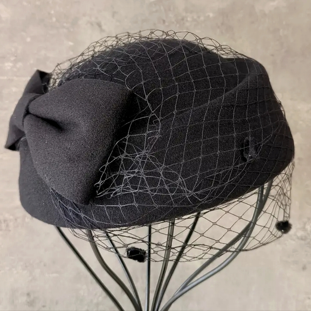Black Elegant Wool European Round Pillbox Hat Veil Church Funeral Brunch NWT